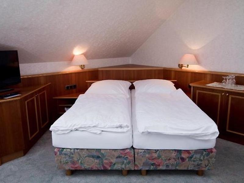 B7563148806662B7389AB7DB4FA8B8D5