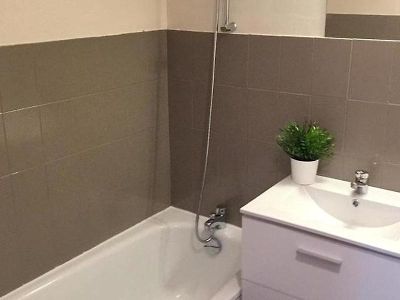 95FEAB1B7C49B765F8C38B807FBDE98A