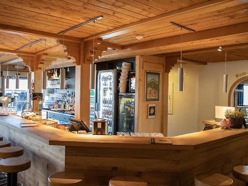 8600C54C6D56769491487D4A38C4F948