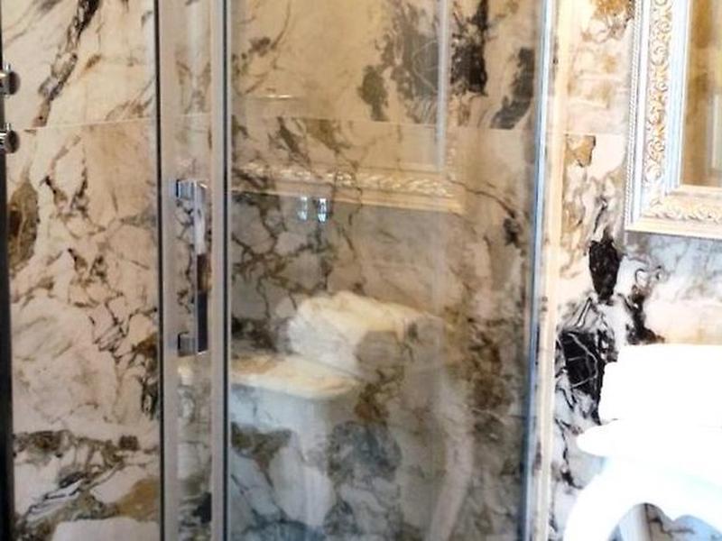 0DE6757C12FFFF8D5A48BB98AFCF96FC