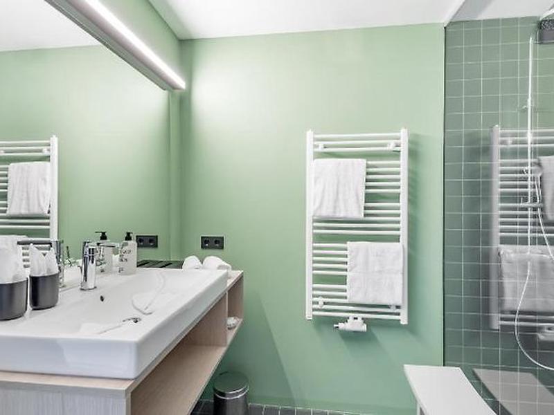 96B29651B750448B9AABFCE15FCF74E0