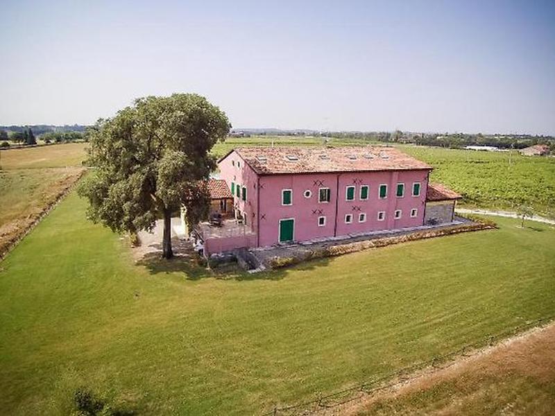 49922E1F19600C9633ACAB5CCFB8B15E