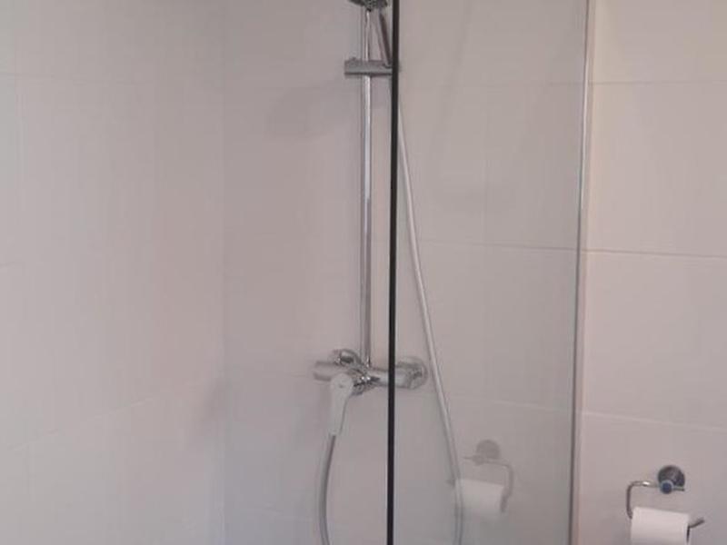 31AAABE22715A8DC40548FF34BC37FD1