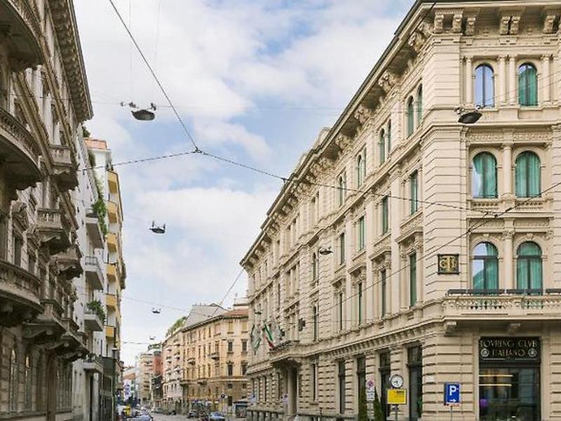 46D0390091D1E8257881D43AACC432B9