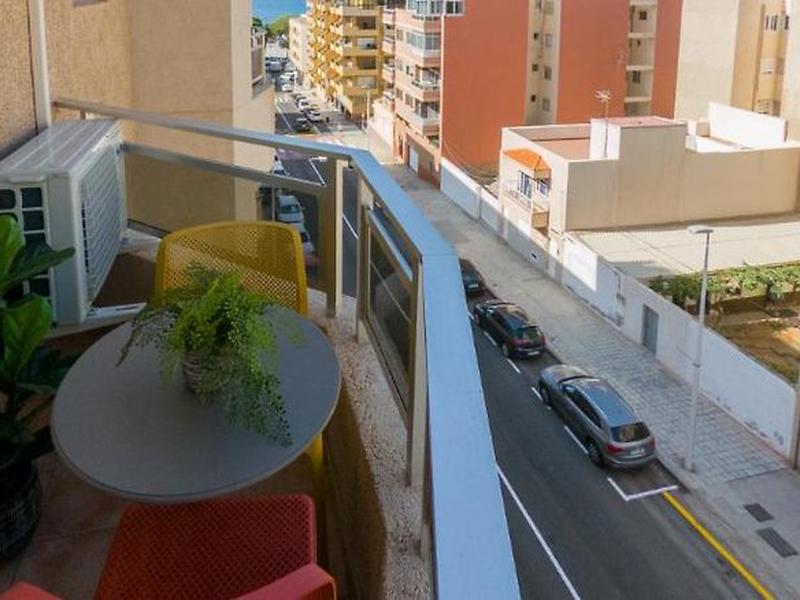 F9FD7D9030D5109F6E4B2BF6EB328926