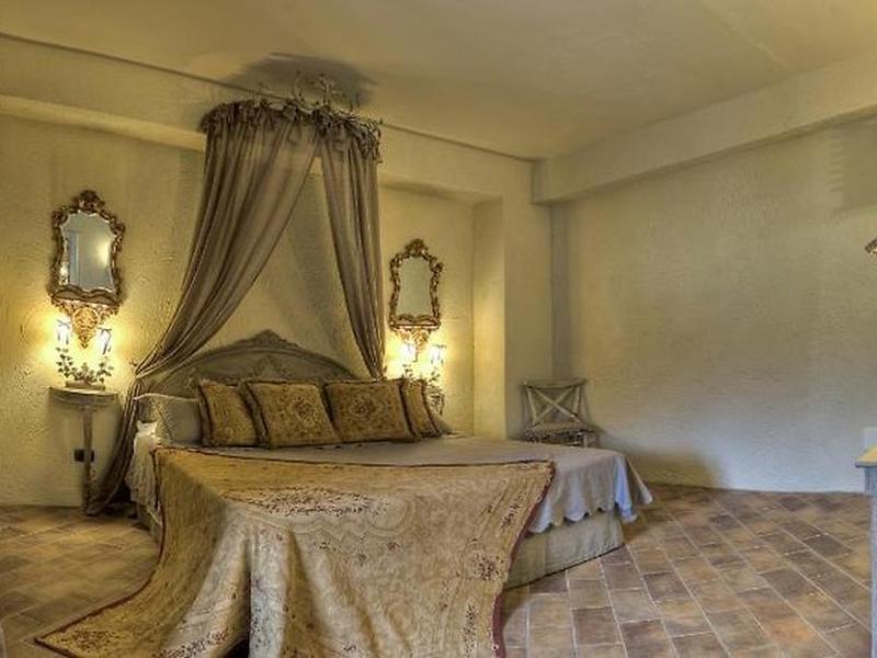 0745D59C19863D2218A858C0317F4AD8