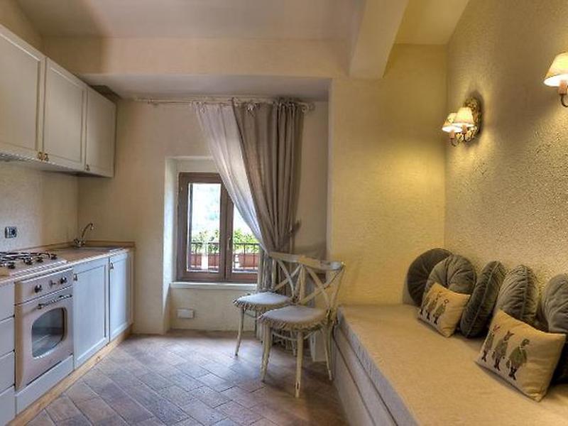 77A9396332320027F38E5ADC402ED1CA