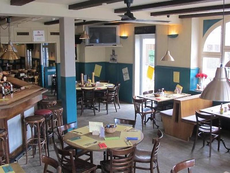 695B8E9B8D670623FCAE063922DD6C63