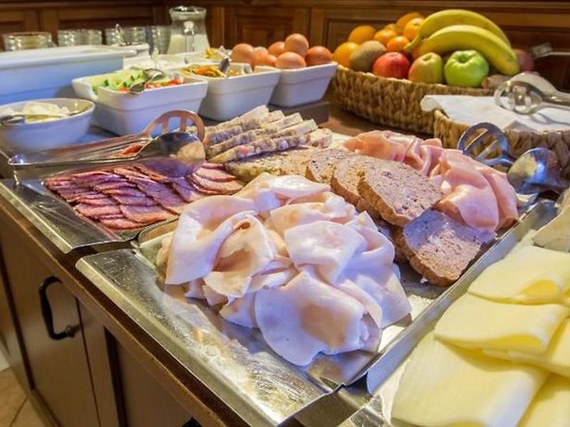 FDAED2F7D8A2D37E87C5A2C0C88D27D0