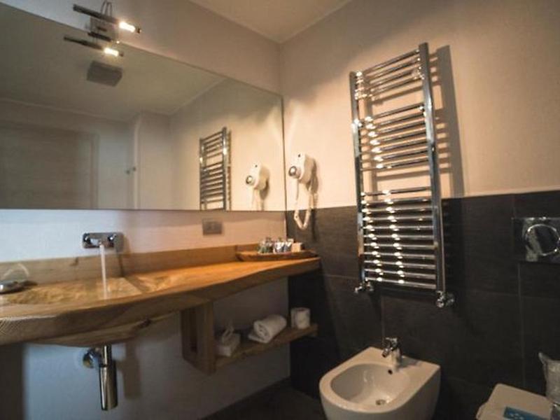 E262D3B4C15EBB4E9373CB37AF3E5B2F