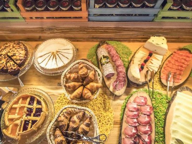 2AB9BC5A54C927F216611A034A2AE763