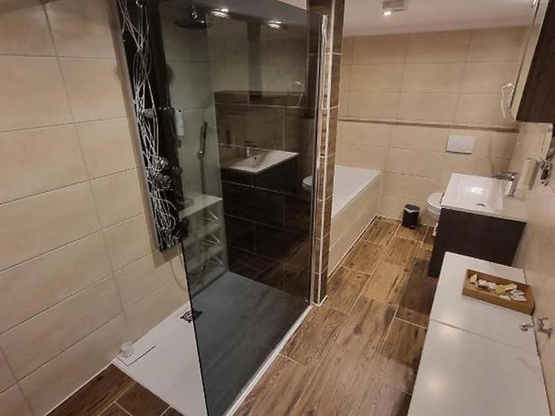 9BCEA108BC14E7A17C115718A3373B03