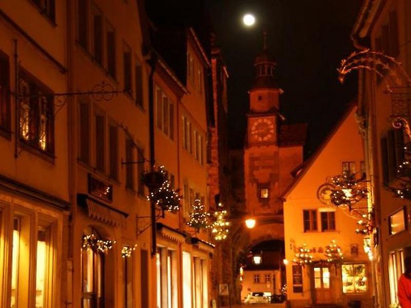 AEF3F7709C415ED323BBD482819987E8