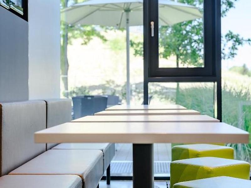 59F5C1DBEDF73F706F3B403793C4CEF8