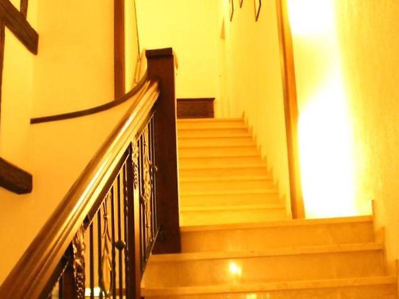 CE3AE70B5F642B1AA3B88AFD03BF3995