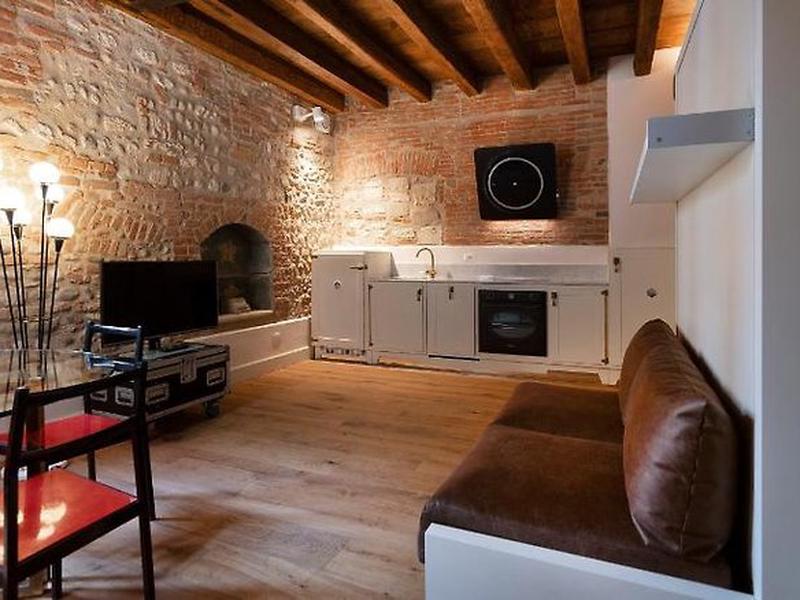 BC836CBBAB8C1B1E3F3437661379945F