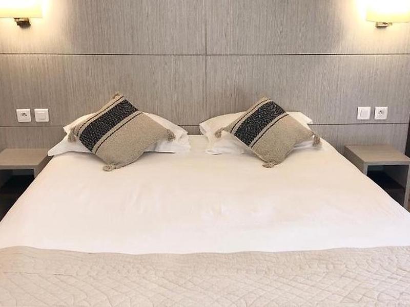 1F45E343E7B51F80A13438BBAF6F3BB1