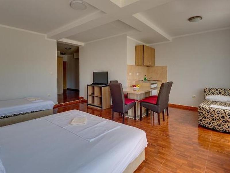 2381022F20FC6EBE5D91437AE1AAF3D7