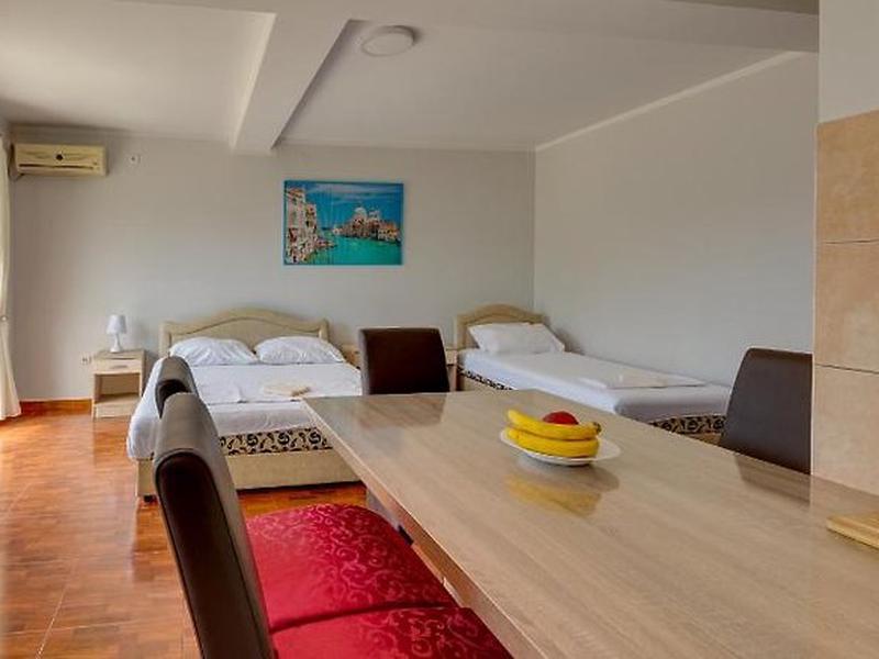 F09217E2138783DA86DA785D77F8DB91