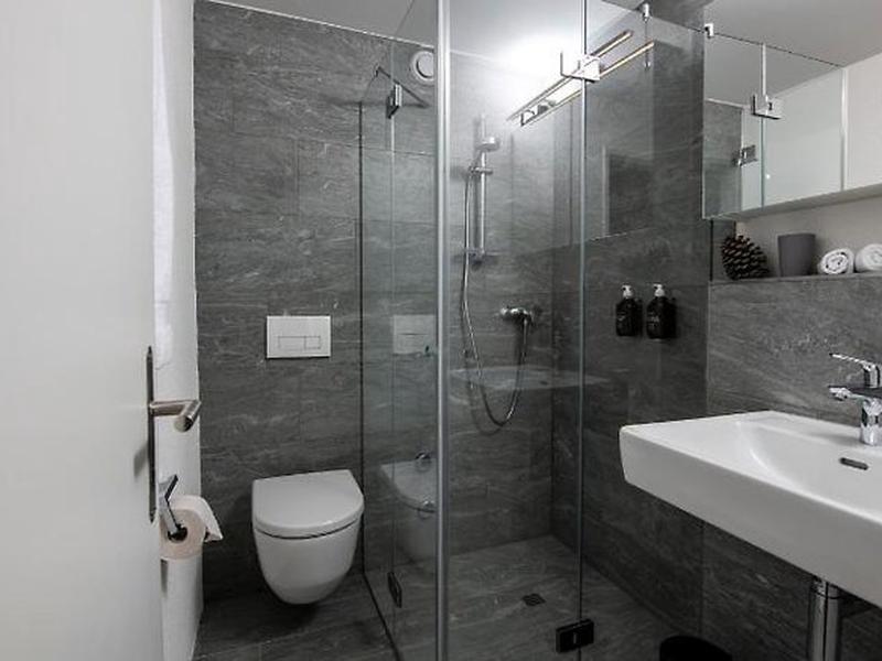 BA0B03EEA9234D98CCD17DB80E2DE272