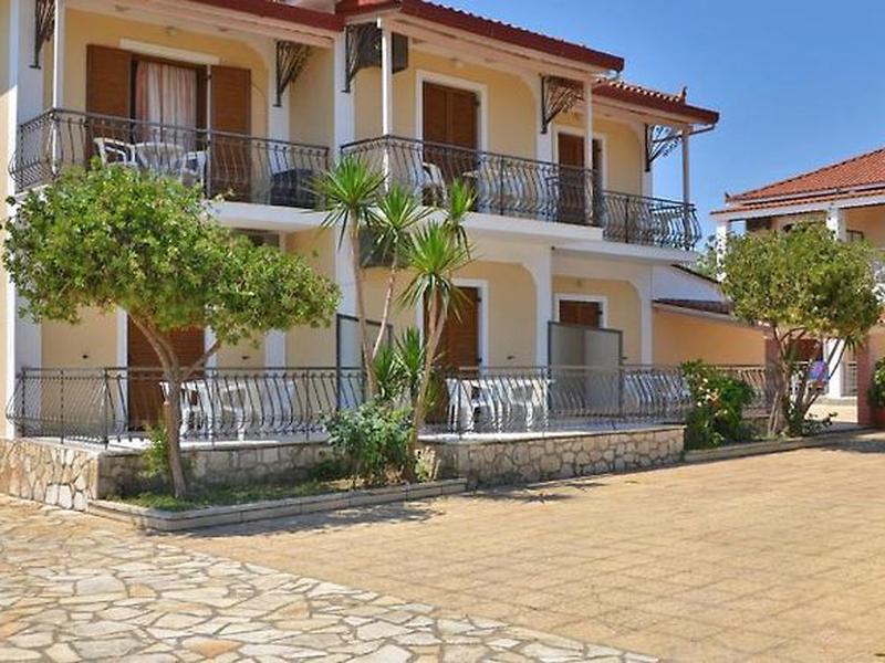 42D0207F3FDEE63FFD2B2B8B12019B4B