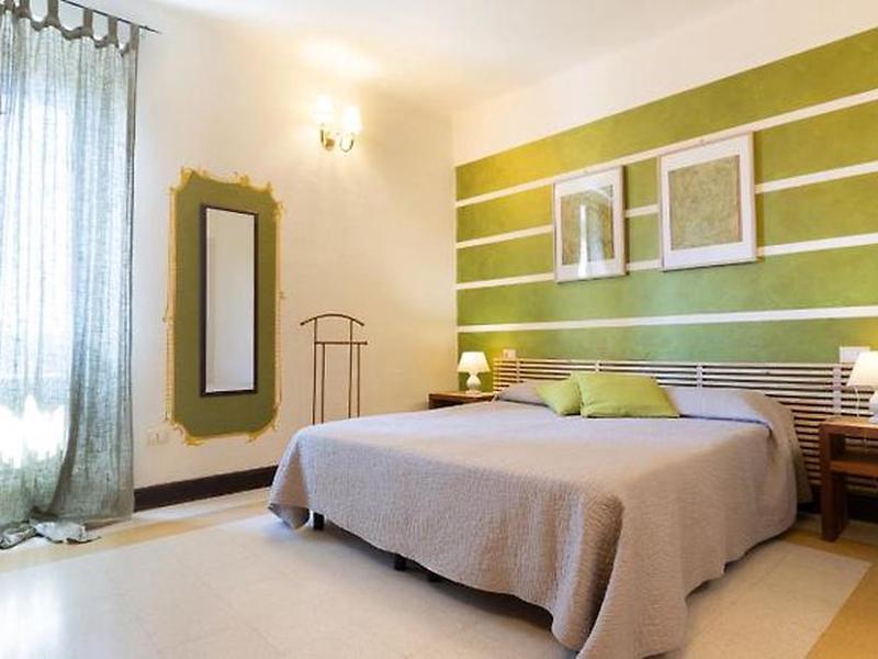 933E7F7F8CBC5CD7E9BBABC27F756897