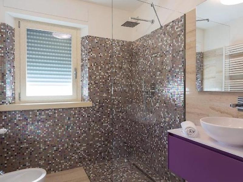 04276B30AD9B6E2FCE0D6CA8A6989E52