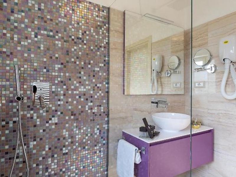 24A5E557448CFE071B8F1C1787905AC9