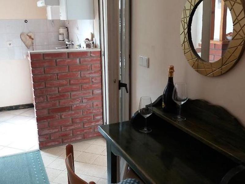 8D056B735FC15C6BD15FA72592CAF4A6