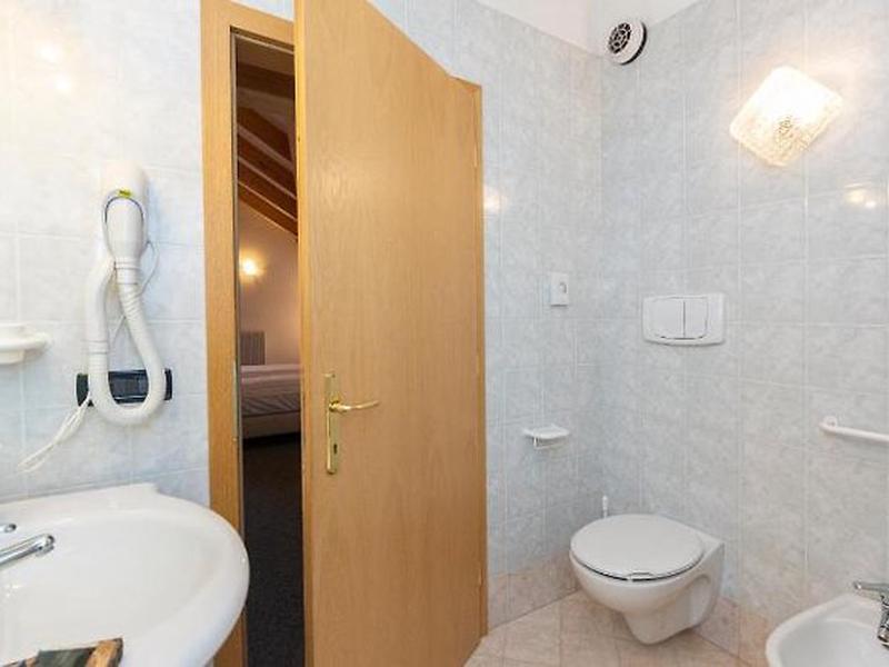 28B8F63221C0ED0A11620DF5171D7C61