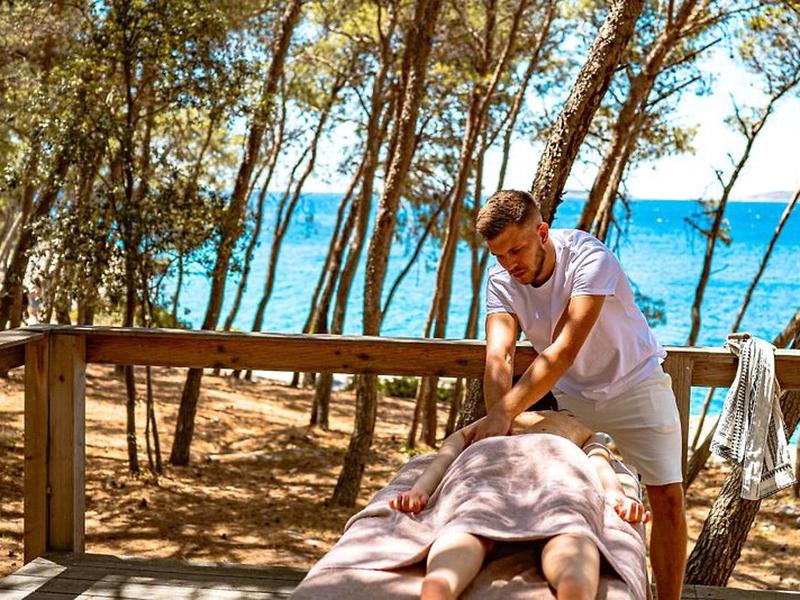 28C8E0158F83F30EBA447763A1C31CF6