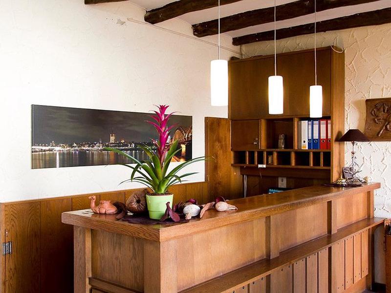 AA6C913B5661B9094BE10868B135267E