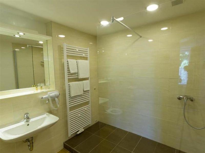 9462A4C5C79093D566AD59912945162F