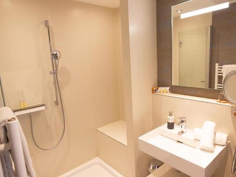 5B76D4E37D54E3B020F8E85AAC5F5DC6