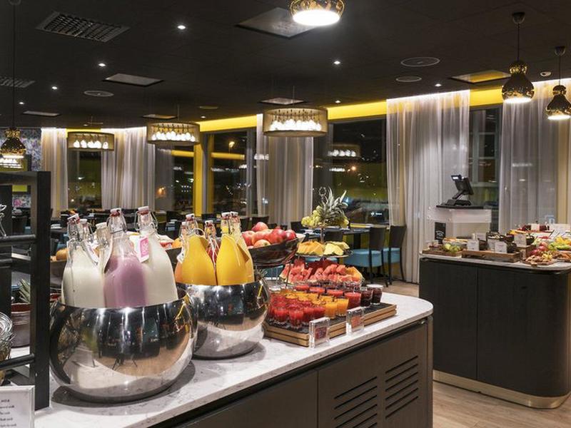 9B1B5211A6D897895754A14FB7BE976F