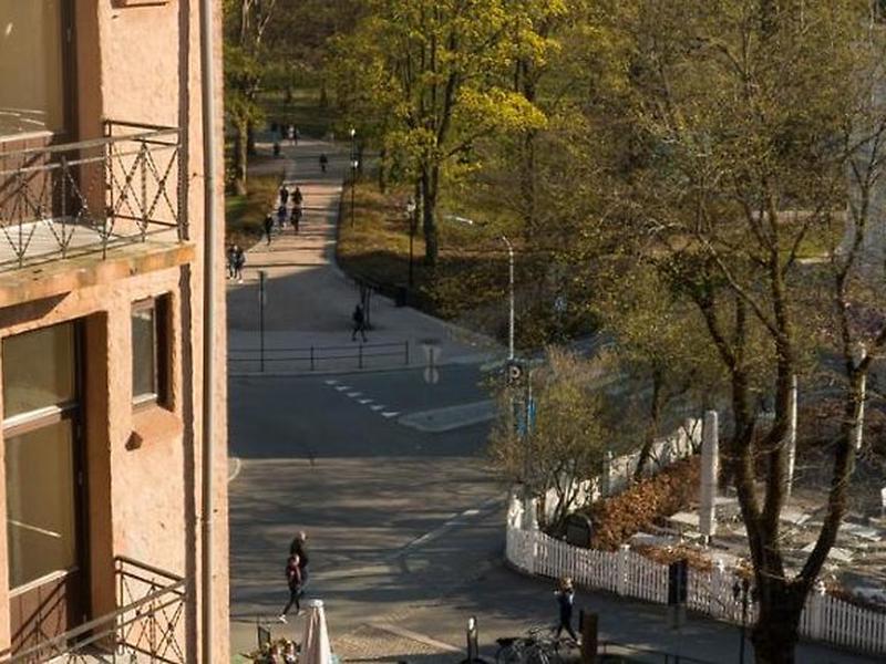 8E4D9724A4F13BC06B145C5BF3CC5D7B