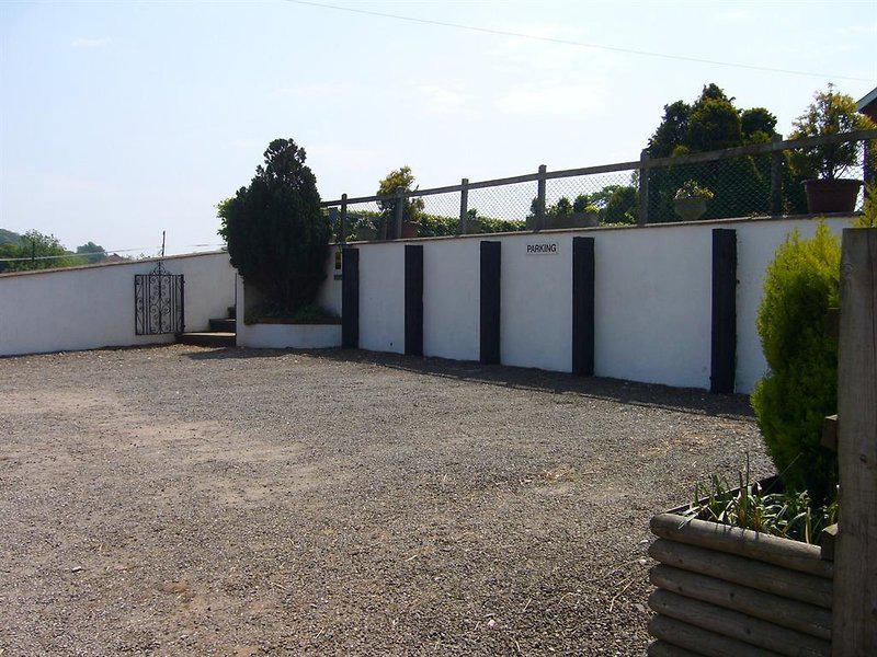 9CF1254C103FC18C45FFD3D1EFFA2483