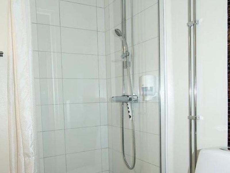 56B3228AE2C65AC088C13EFB073DEEFA