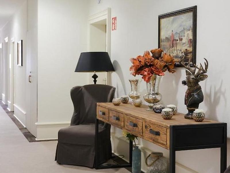 73D386B5BCF872A924D24930AC9C09F8