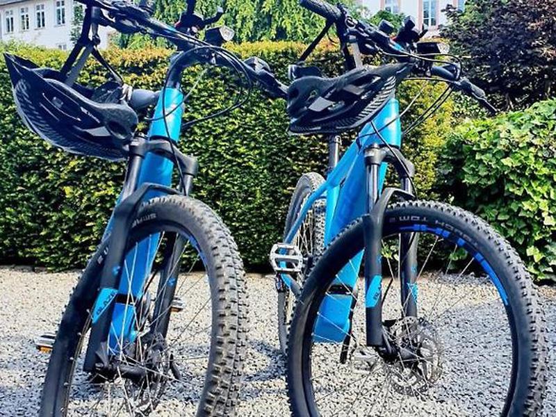 5CD21E1E7527DB2E75FEF75D80A4660E