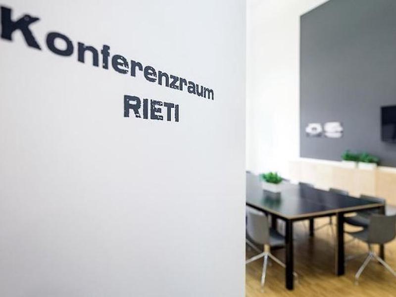 EF43DB4CFC852AB59109AC7C5F728232