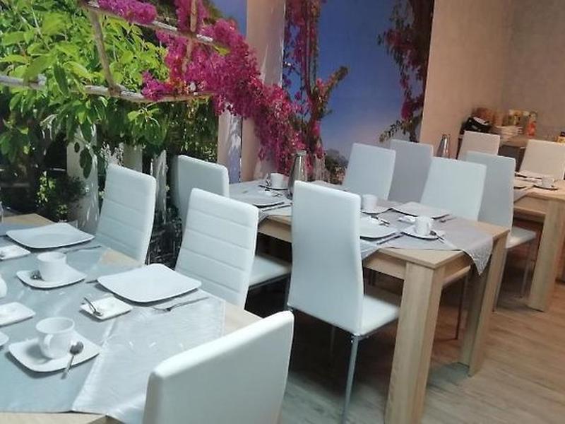 BBC02C2D66810774689BE99CACB9D70E