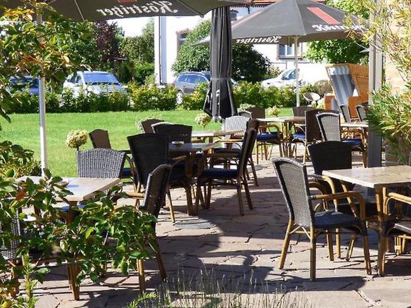 03BBE95B52C9BDDF6300B178A387F7A2