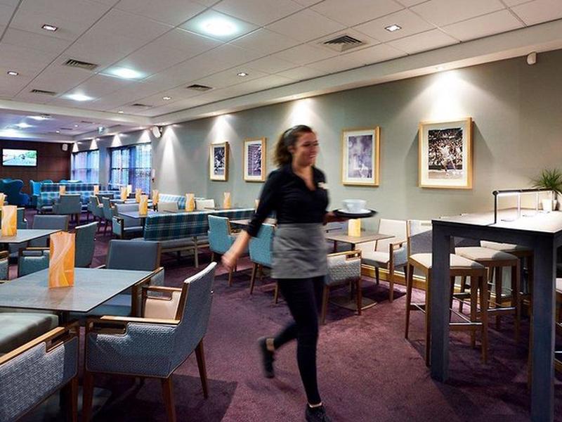 E5897941DB07A1E7BC8E4FB42120BA85