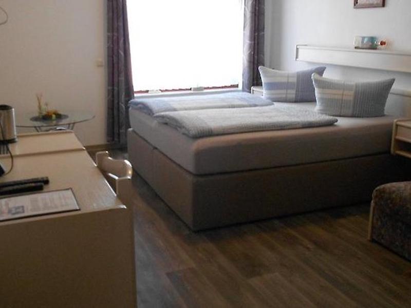 037E491549246AC53BC8881113E9006A