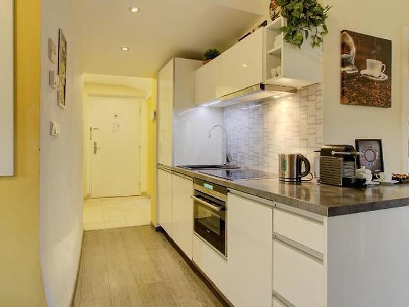 5938C9D92F774CAA5F0F6868B4C33FB3