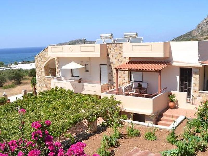 DCC8B19169E6B4EDCEDDCCA04BF26062