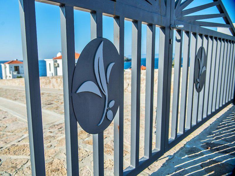 5865AC20D999F81B9DACFD4BB2E17D0C