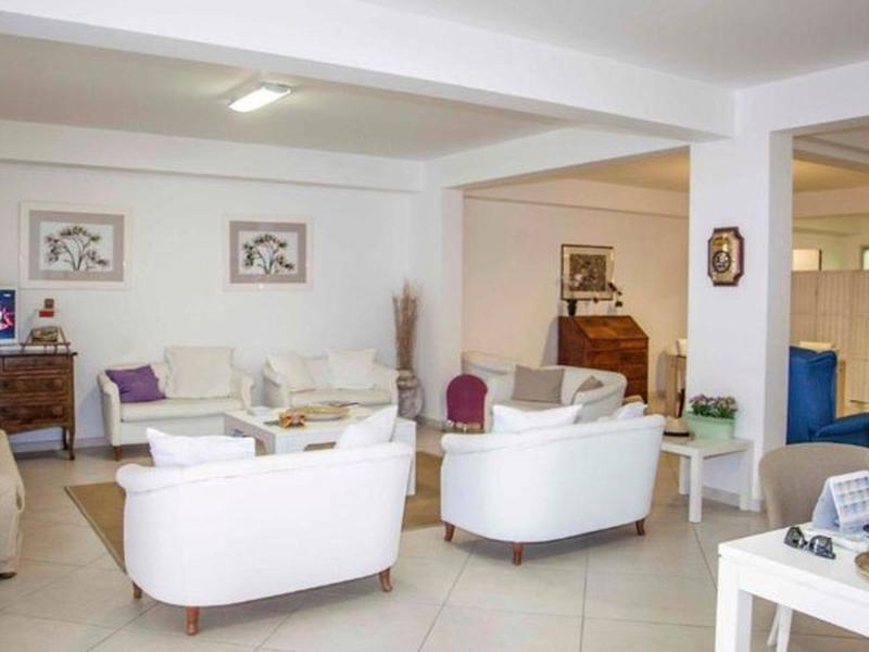 B4FB1EC0A9A733FE3F66EB42D7498EBE