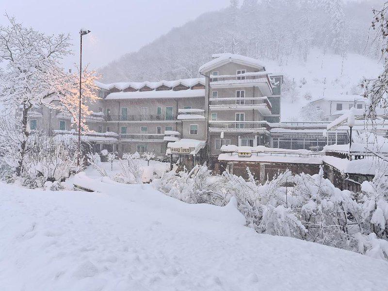 5D5AB209D78C2D2AB2EA3DFF42A4870F